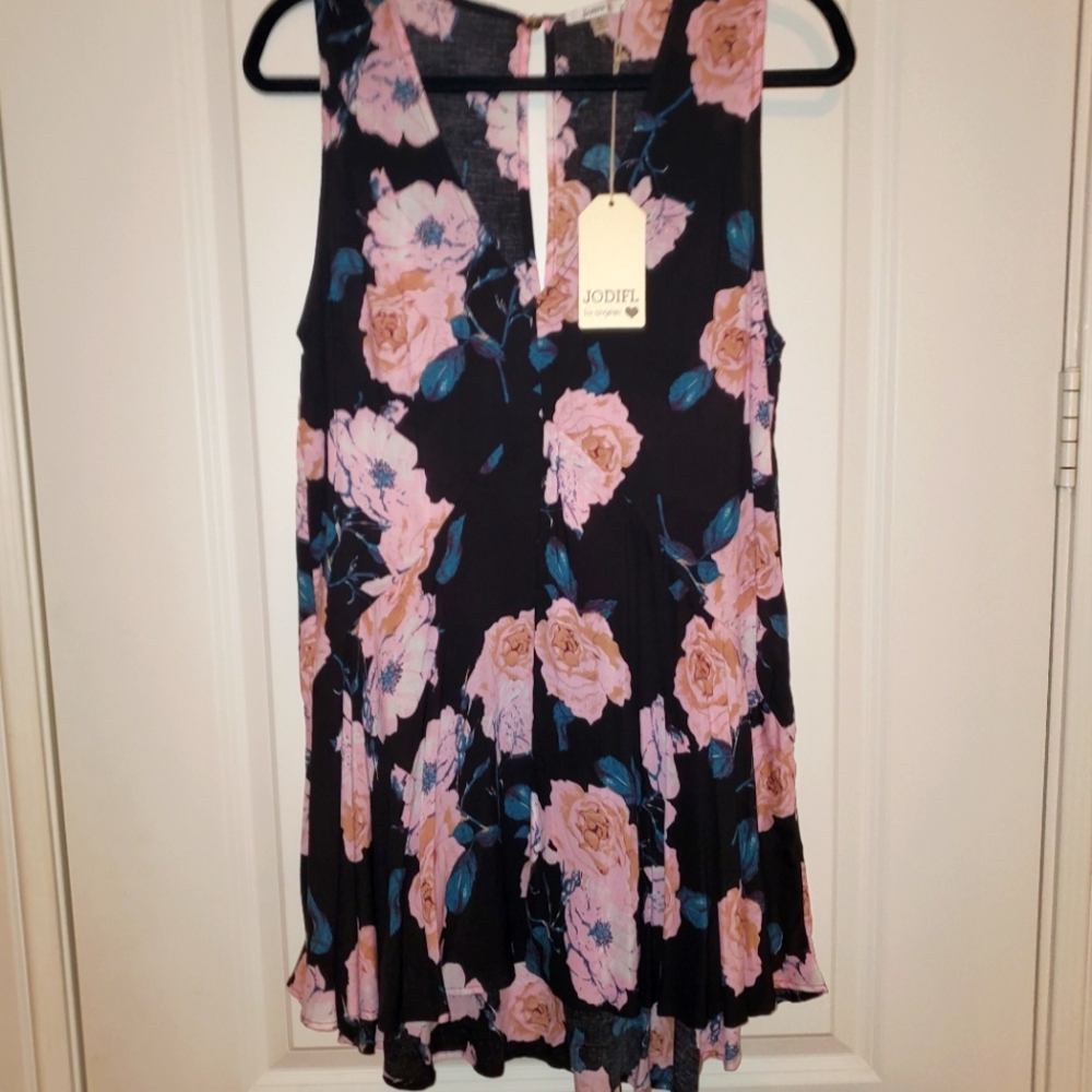 NWT, Small, Jodifl Rose skater dress 🌹